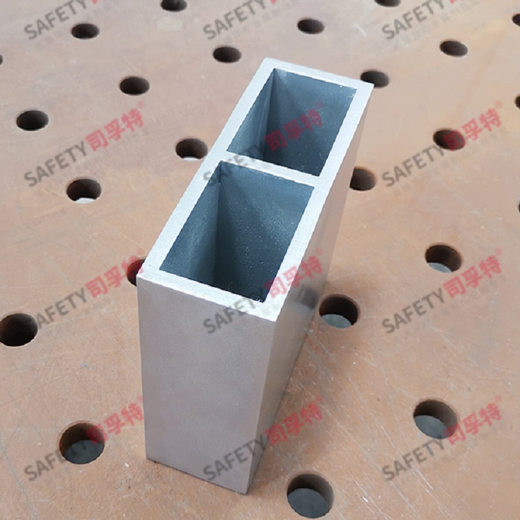 將力學與美學相結合的精致鋼型材-司孚特金屬(圖2) 2.jpg