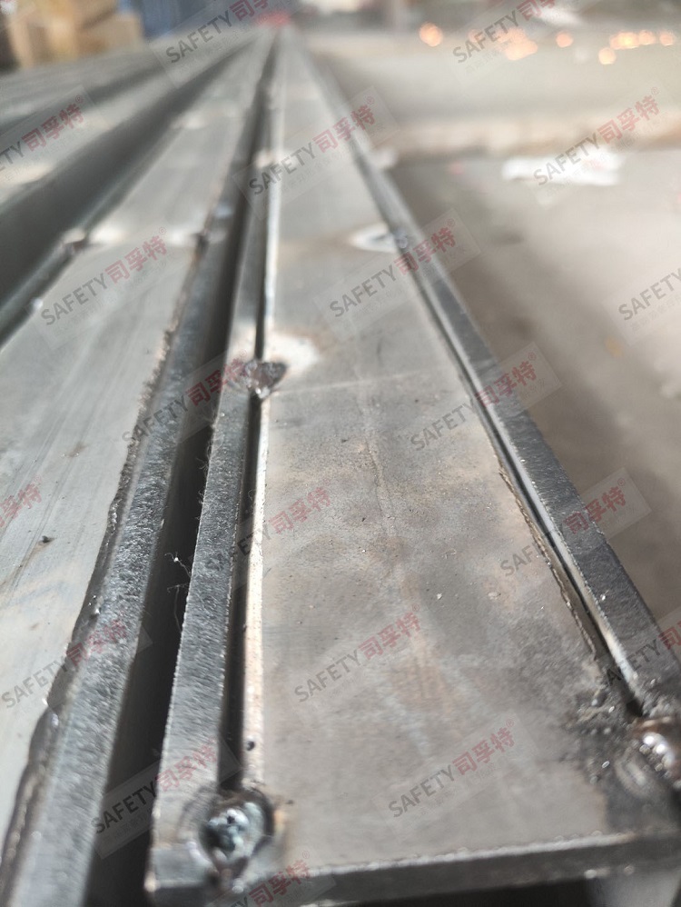 將力學與美學相結合的精致鋼型材-司孚特金屬(圖3) 3.jpg