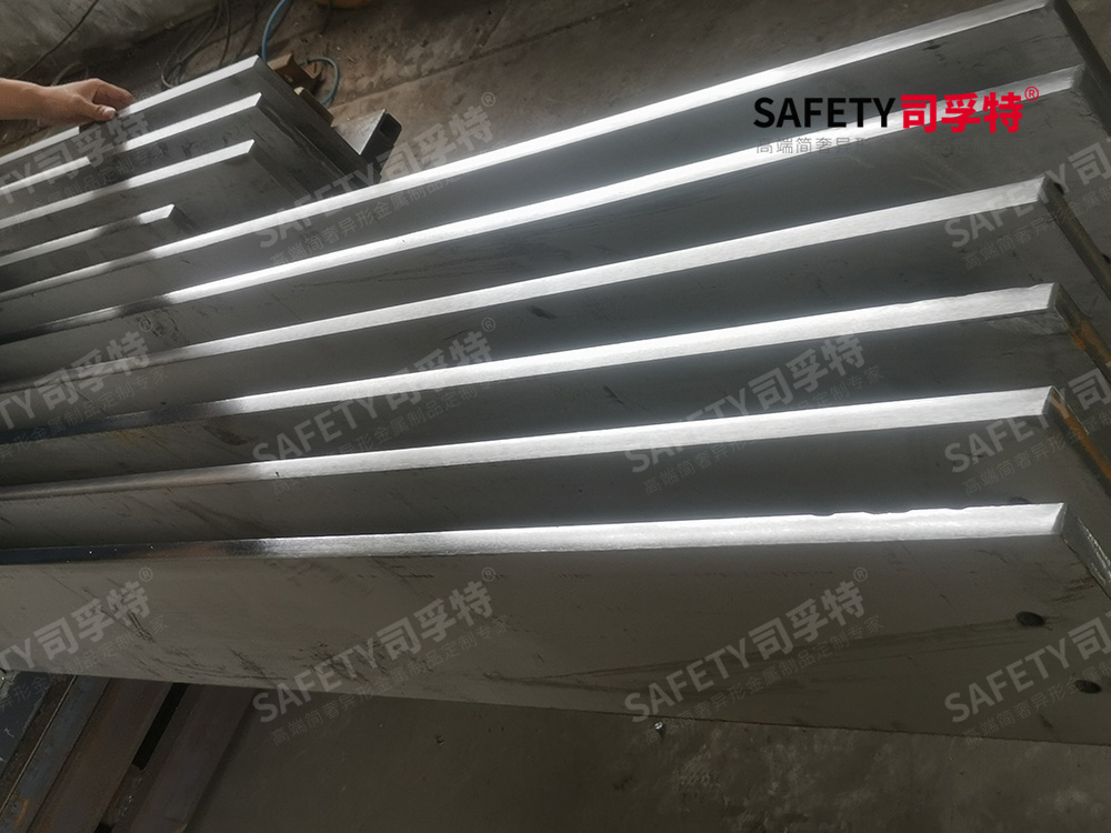 唐山鋼結(jié)構(gòu)孚特精制鋼材料有什么優(yōu)點(圖3) 5.jpg