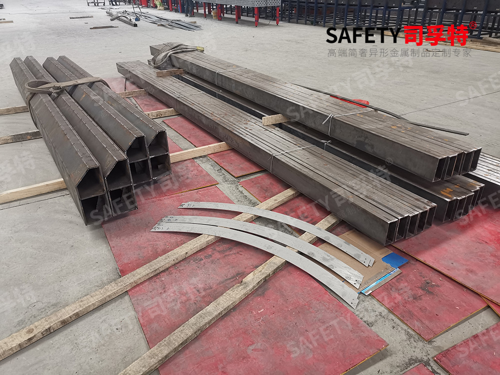 司孚特專業不銹鋼護欄立柱、不銹鋼駁接、玻璃夾具、不銹鋼精致鋼圓管方管生產廠家(圖13) 1 (4).jpg