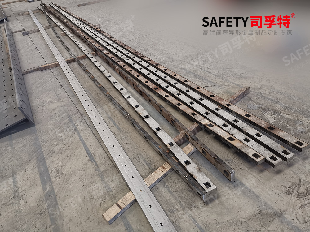 司孚特不銹鋼立柱點(diǎn)支式幕墻構(gòu)件、不銹鋼井蓋、304系列、316系列、321系列、310S、309S不銹鋼支持定制精制鋼外墻裝飾五金(圖5) IMG_20240101_141011.jpg