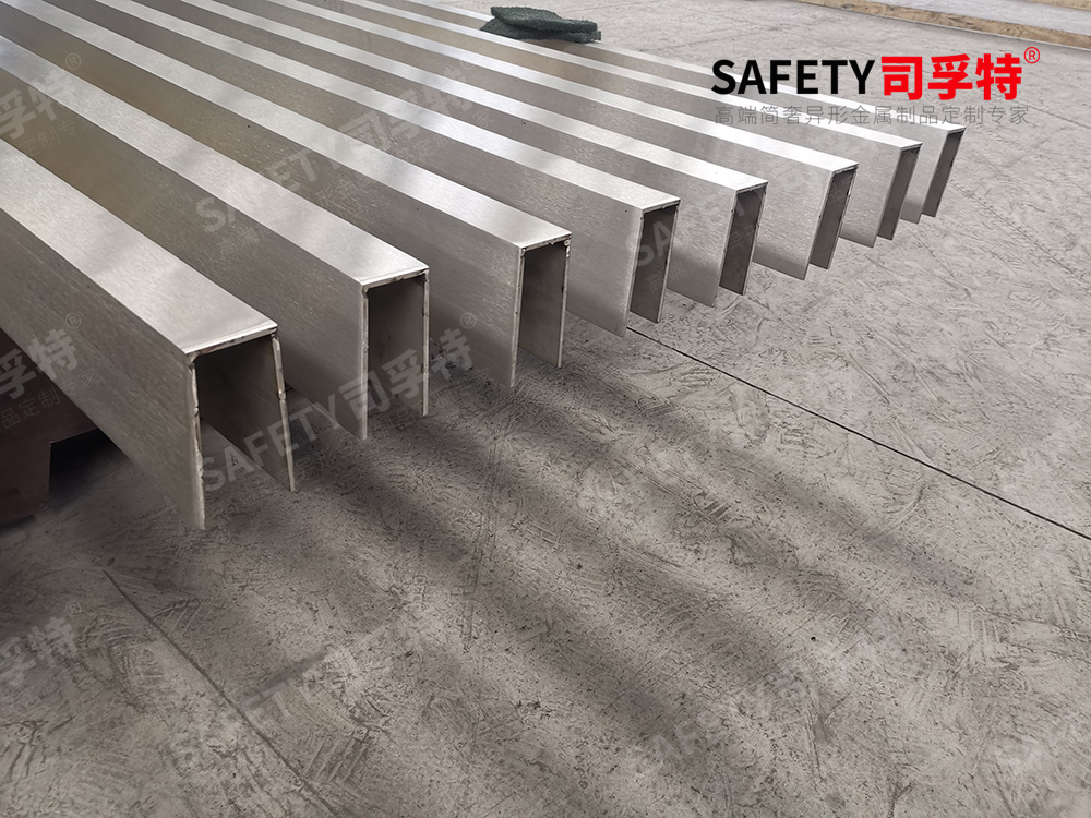 司孚特不銹鋼立柱點(diǎn)支式幕墻構(gòu)件、不銹鋼井蓋、304系列、316系列、321系列、310S、309S不銹鋼支持定制精制鋼外墻裝飾五金(圖7) 2024.1.3已用6.jpg