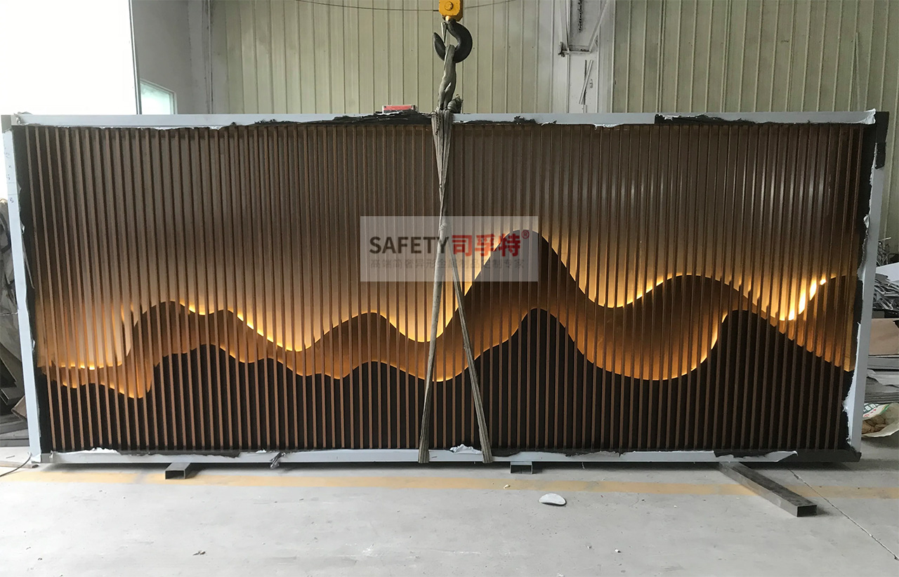 金屬山水屏風(fēng)隔斷:新中式古典風(fēng),精致優(yōu)雅,輕奢舒適(圖2) 金屬山水屏風(fēng)隔斷:新中式古典風(fēng),精致優(yōu)雅,輕奢舒適(圖2)