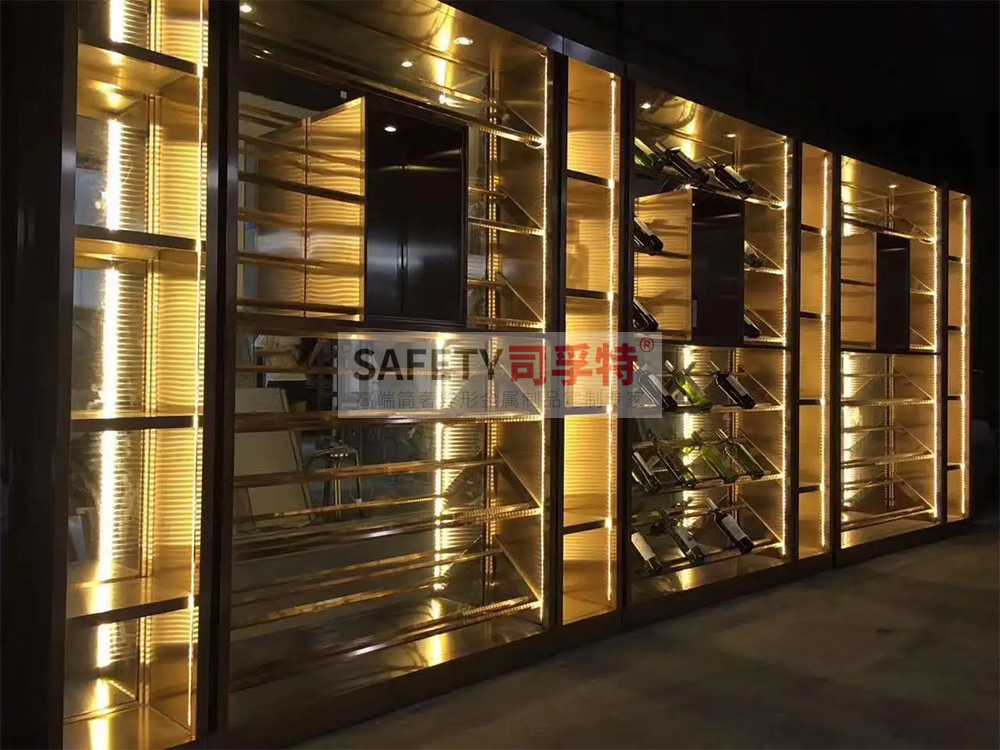 酒柜放到哪里合適?什么酒柜顯得高檔?【不銹鋼酒柜(圖6) 酒柜放到哪里合適?什么酒柜顯得高檔?【不銹鋼酒柜(圖6)