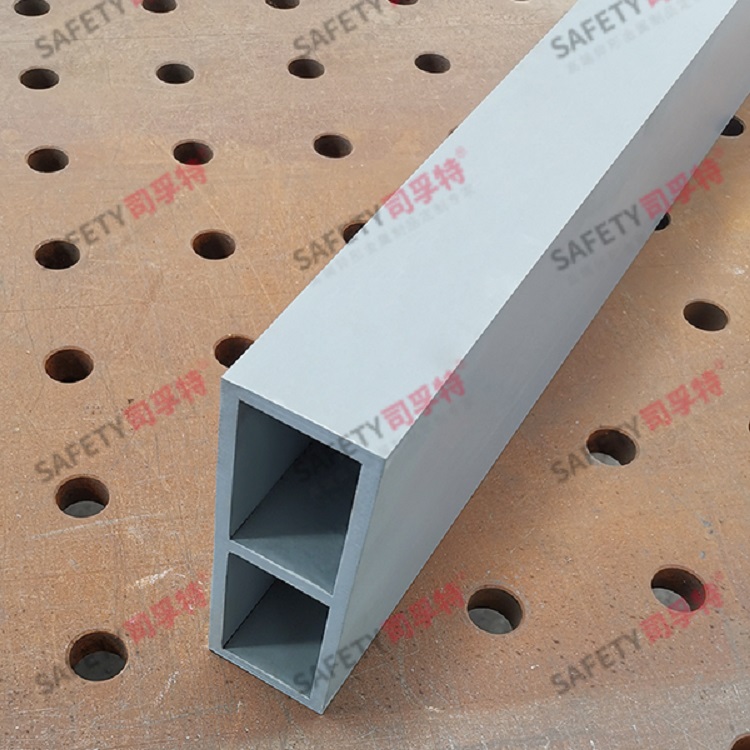 精益求精,幕墻中“精致鋼”的設計與應用-司孚特金屬(圖4) 精益求精,幕墻中“精致鋼”的設計與應用-司孚特金屬(圖4)